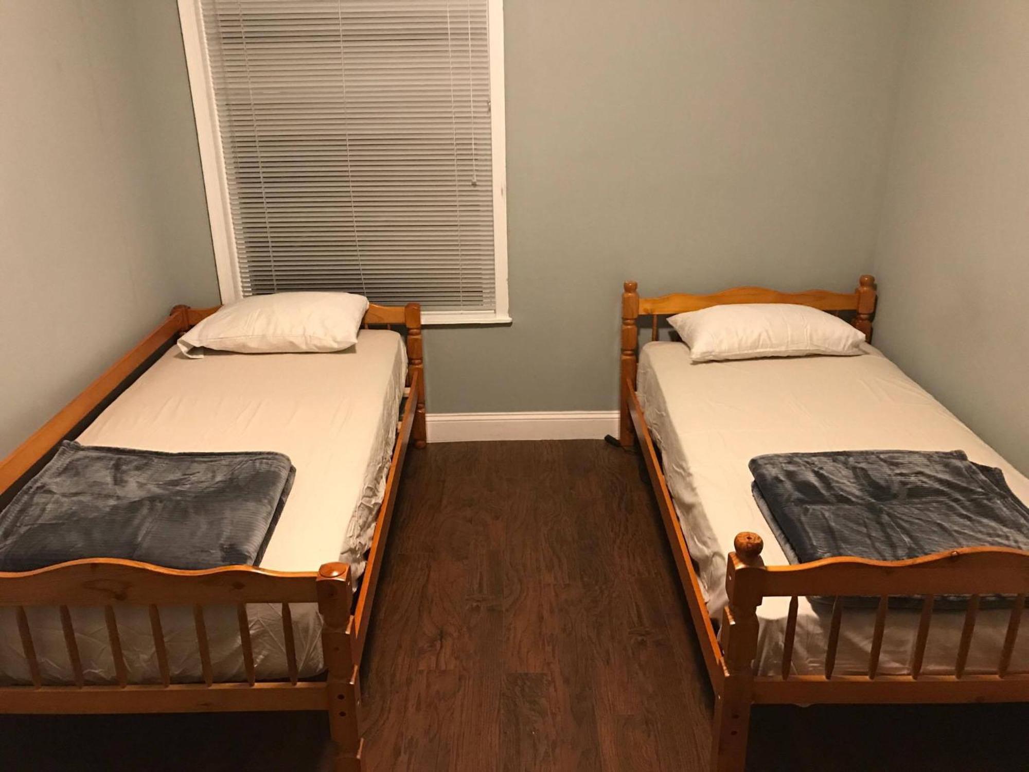 102 Private Room-double Twin Bed In Cohi Dc! Hostel Washington